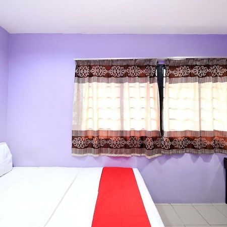Oyo 280 Hotel Dragon Inn Куала-Лумпур Экстерьер фото