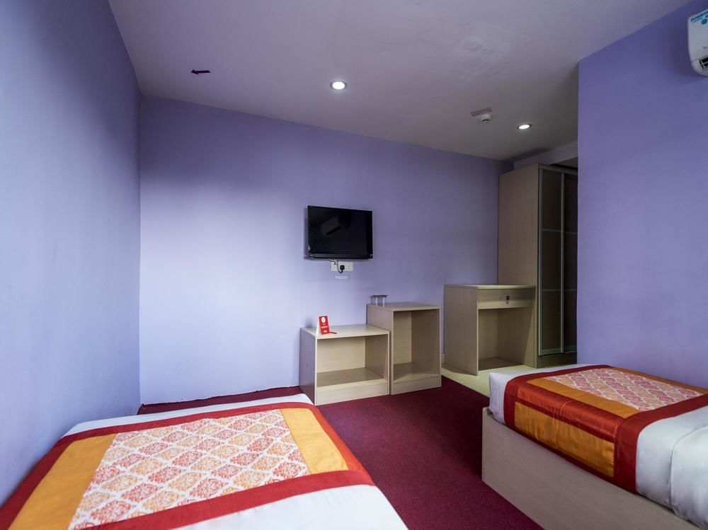 Oyo 280 Hotel Dragon Inn Куала-Лумпур Экстерьер фото